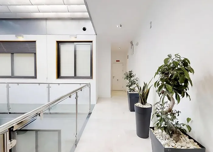 Sevilla Luxury Rentals - Alcazar