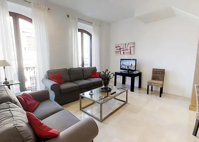 Sevilla Luxury Rentals - Alcazar